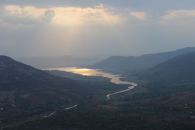 Home to the seasonal Mahabaleshwar Temple festival.